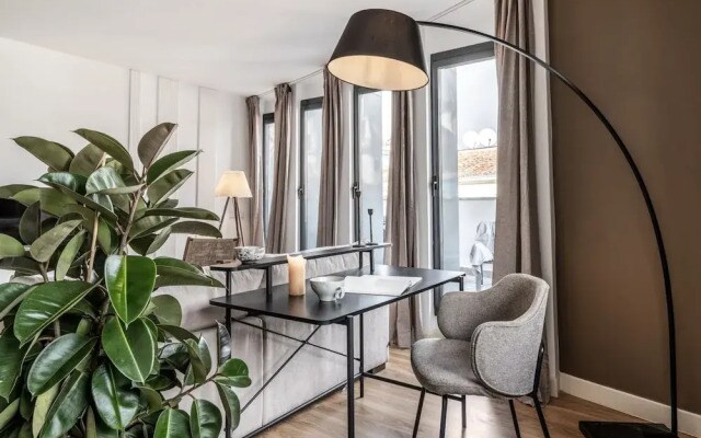 Dono - 3 Bedrooms Apartment in Chueca