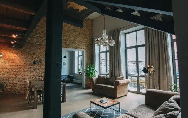 Old factory loft aprtment L39