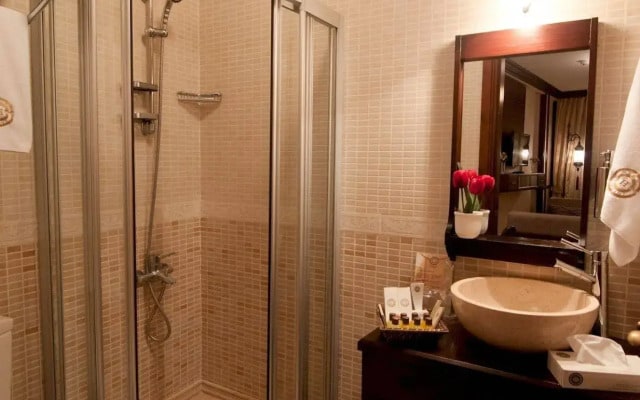 Best Point Hotel & Suites