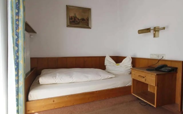 Hotel Neumayr
