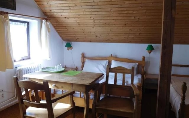 Hotel v Nebi
