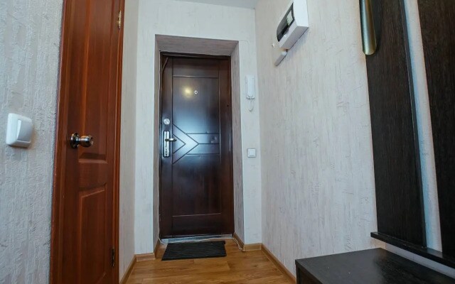 Dzerzhinskogo 10 Dvuhkomnatnye apartamenty v tsentre rjadom s KuzGTU
