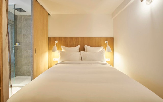 Отель 9Hotel Republique