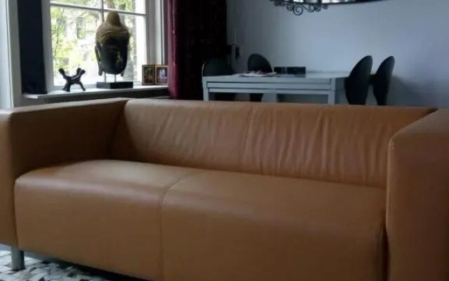 Jordaan Canal View Apartment