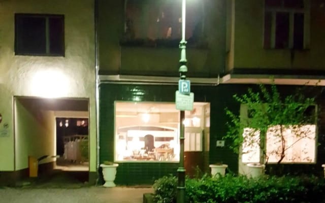 Studio City West