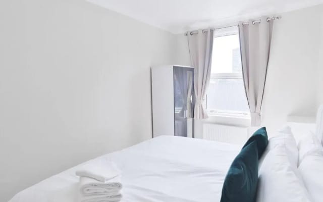 Studio & One Bedroom Apartment in Euston
