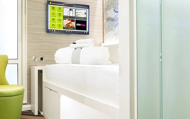 hub by Premier Inn London West Brompton