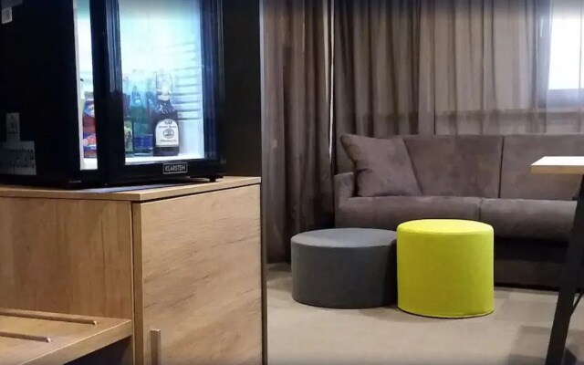 ARRIVEL Hotel Kirchheim - bisher: Novitel