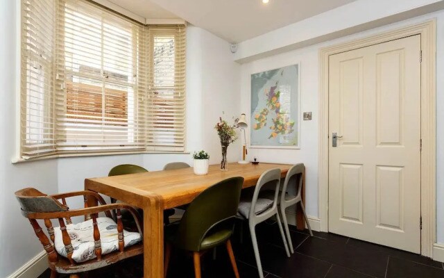East London Escape
