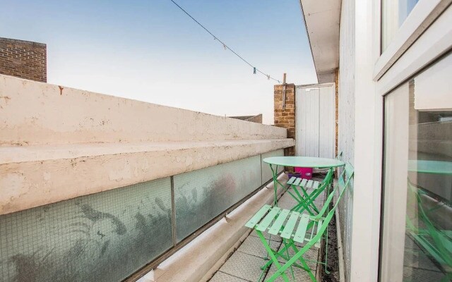 Bright 2 Bedroom Apartment In Haggerston