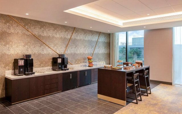 Hilton Woking