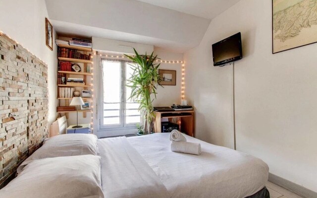 Bright 3BR Duplex Near Nation