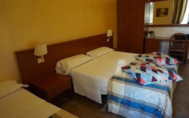 Hotel Maryelen 2