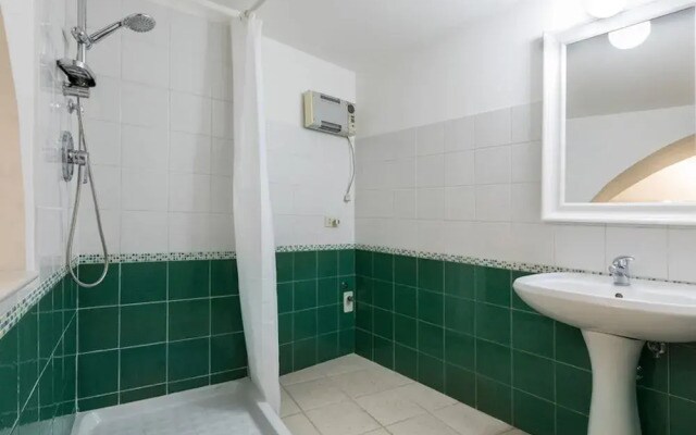 Classic 2BR in Prati by Sonder