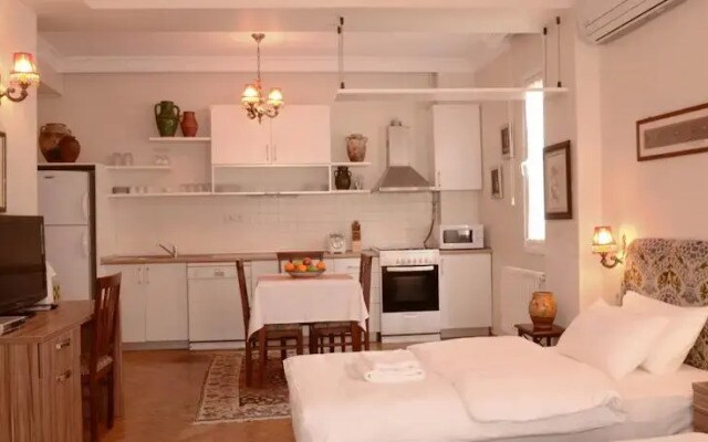 Fenerion Apart & Suites