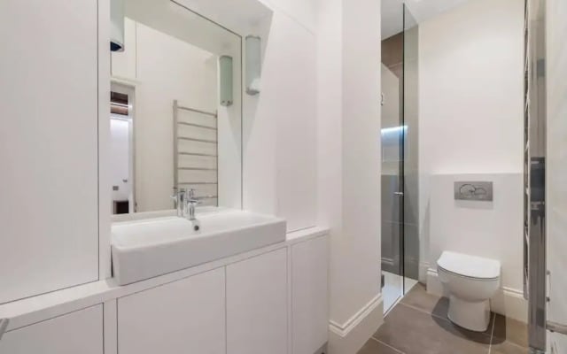 1 Bedroom Luxury Apartment in Hammersmith