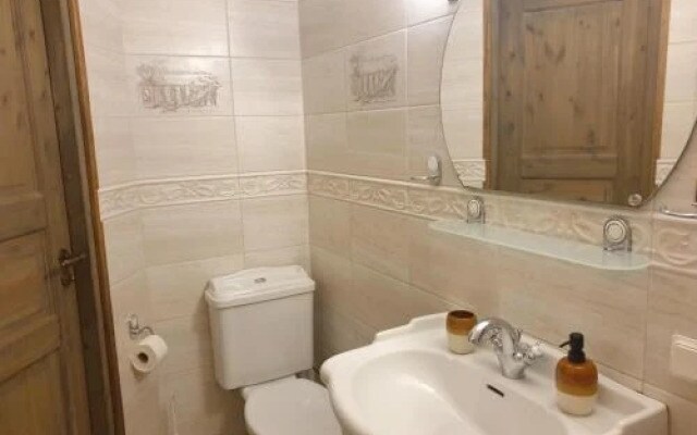 Deluxe Apartments in the City Center with Balcony