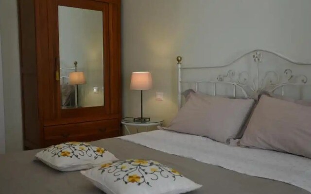Luxury Three Bedroom Flat in Rome Center