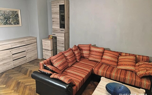Loong Refresh Old Town