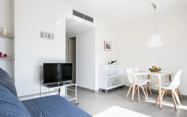 Castellmar Apartments