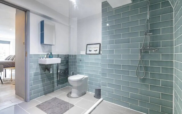 1-bed Flat in West London, Sleeps 2