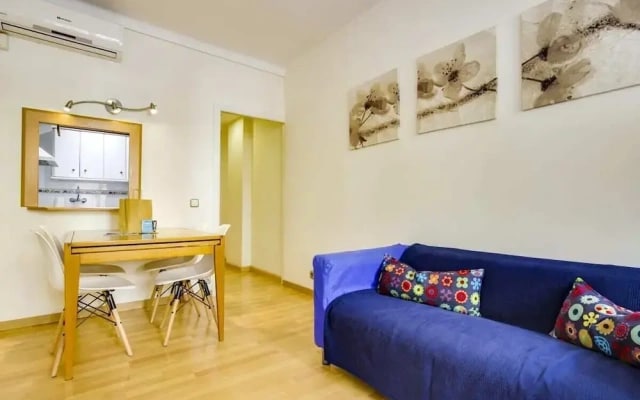 Cozy 2 Bedroom Next To Arc De Triomf