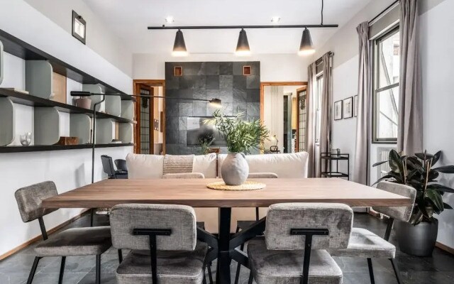Monroe - 2 Bedrooms in Chueca