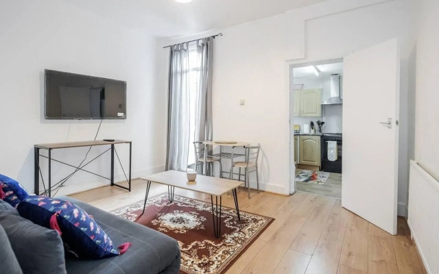 Impeccable and Welcoming 3-bed House in London