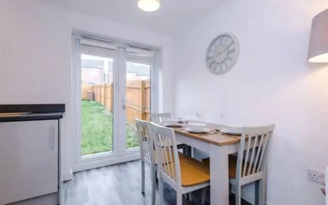Lovely three bed home Manchester