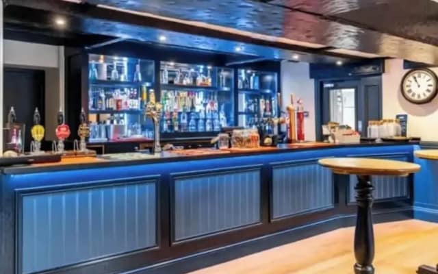 Ladybower Inn