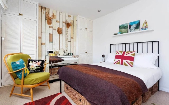 The Shepherd's Bush Hideaway
