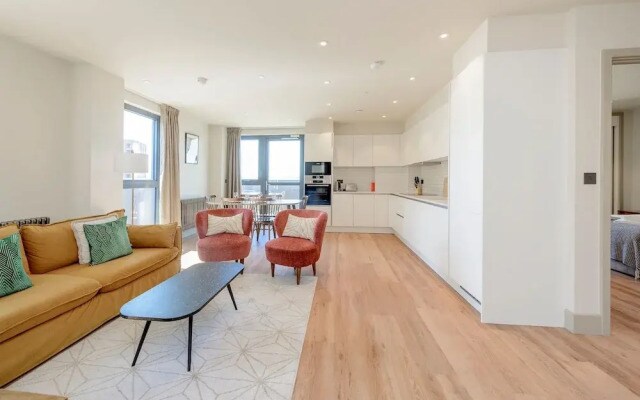 Bright Modern Retreat