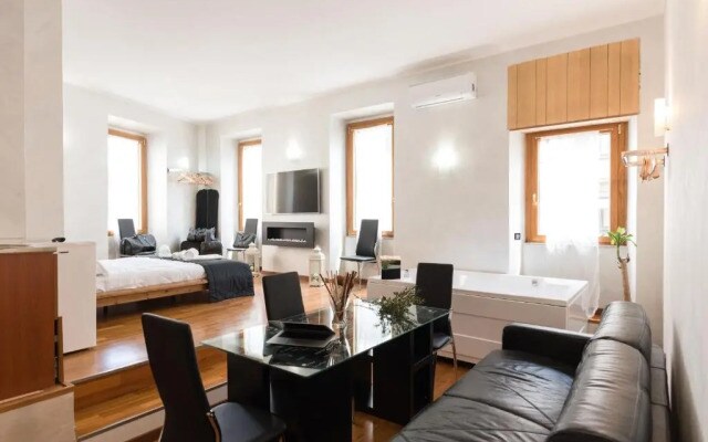 PLAZA SUITE Collection