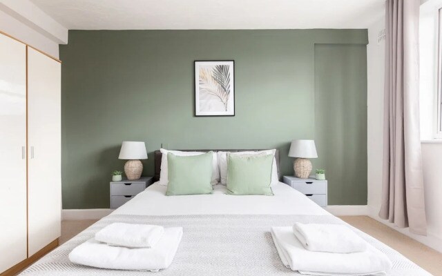 The Chiswick Collection