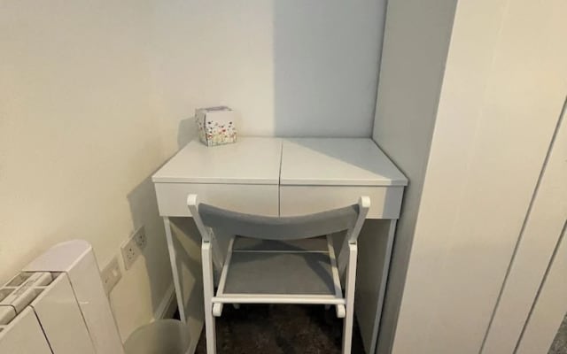 Cosy & Comfortable Apt with Parking
