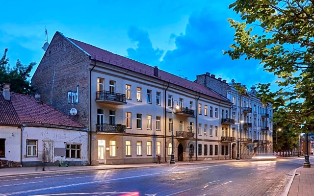 Vvinn Hotel