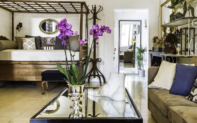 Augustus - Two Bedroom Condo