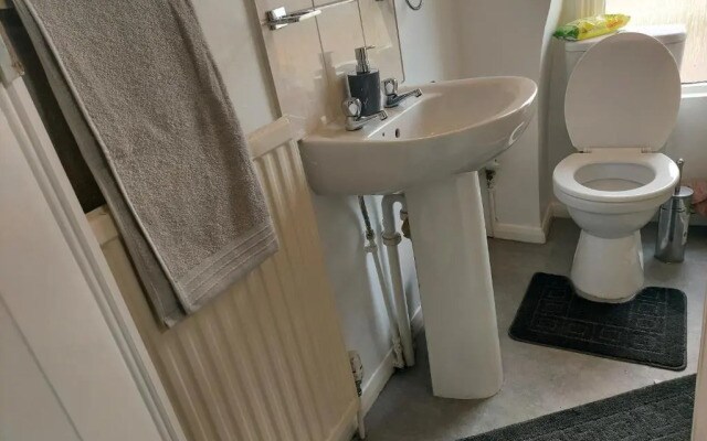 Hilltop Place Suites Flat Above 250