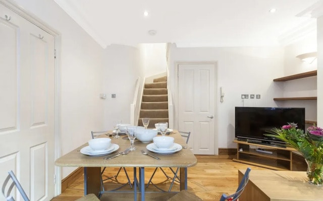 Club Living - Hyde Park & Paddington Apartments