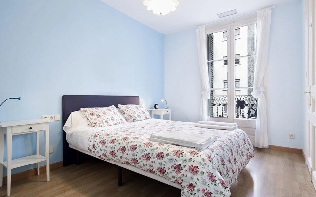 Luxury apartment in central Barcelona
