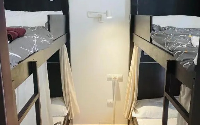 Málaka Room