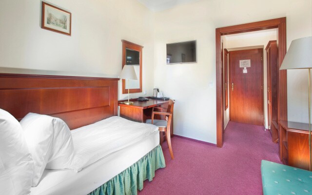 Hotel Lunik