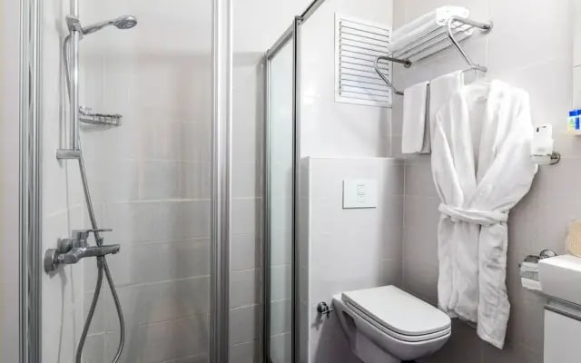 Platine Hotels & Suites