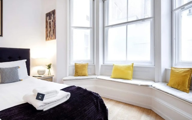 Bright and Modern Mayfair Apartment