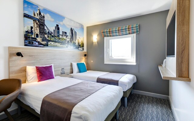 ibis Styles London Excel