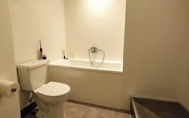 Modern 3-bed Apartment in Amsterdam