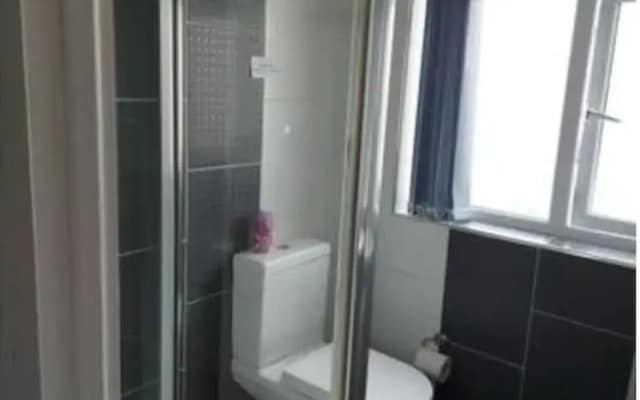 Room-apple House Wembley Twin Room Share