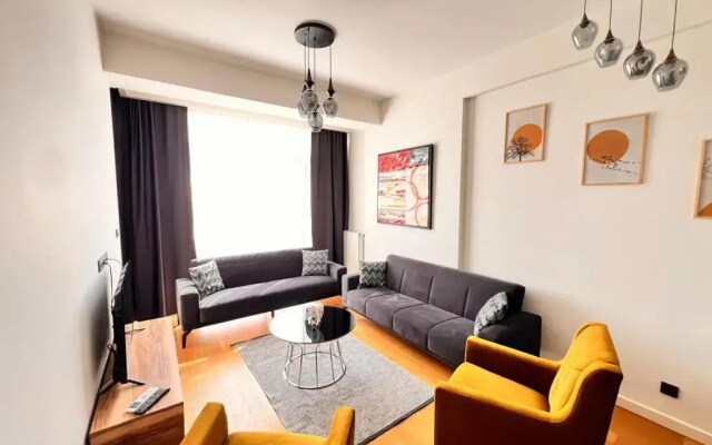 G Tower Residence Luxury Apartment(21Km Away From Istanbul)