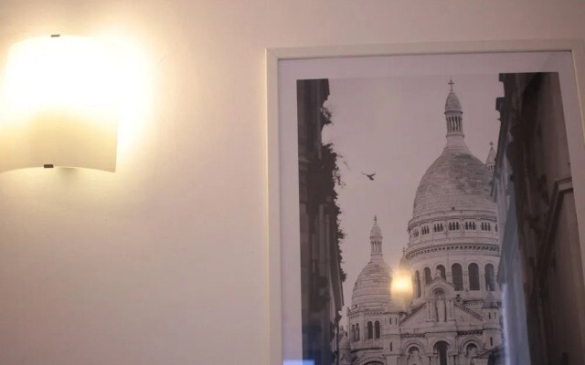 Montmartre Apartments - Renoir