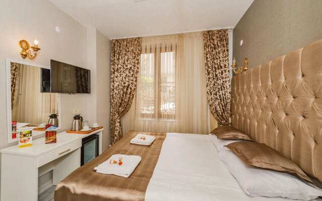 Grand Pamir Hotel